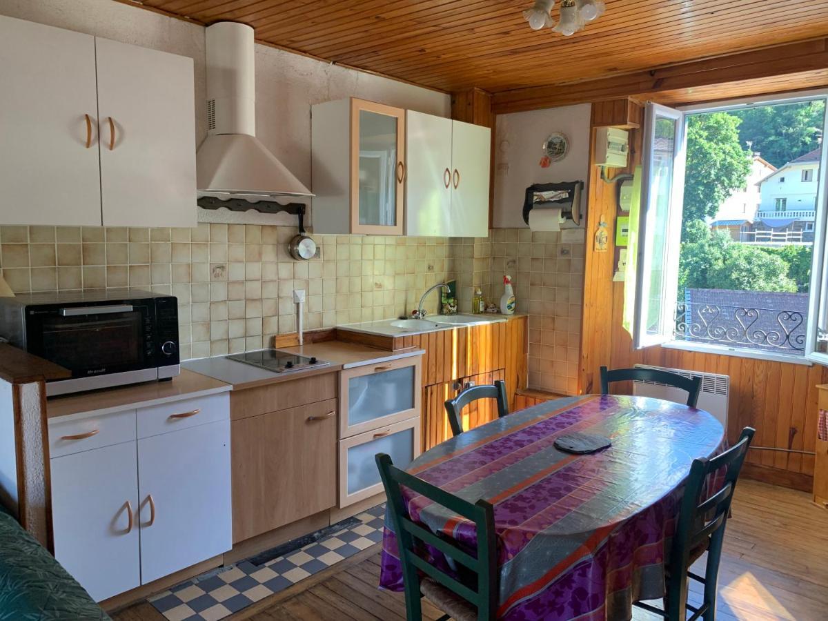 Joli Appartement Dans Une Maison Ancienne Ax-les-Thermes Esterno foto