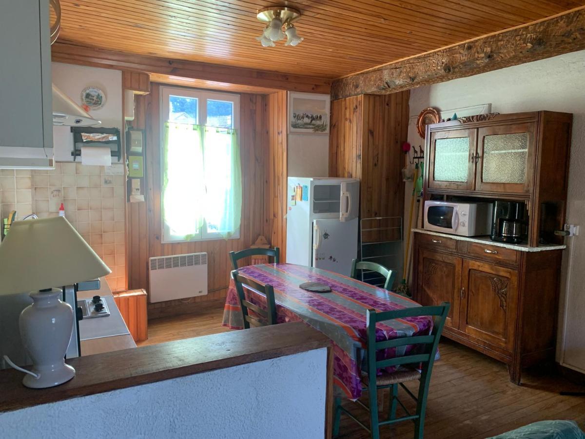 Joli Appartement Dans Une Maison Ancienne Ax-les-Thermes Esterno foto