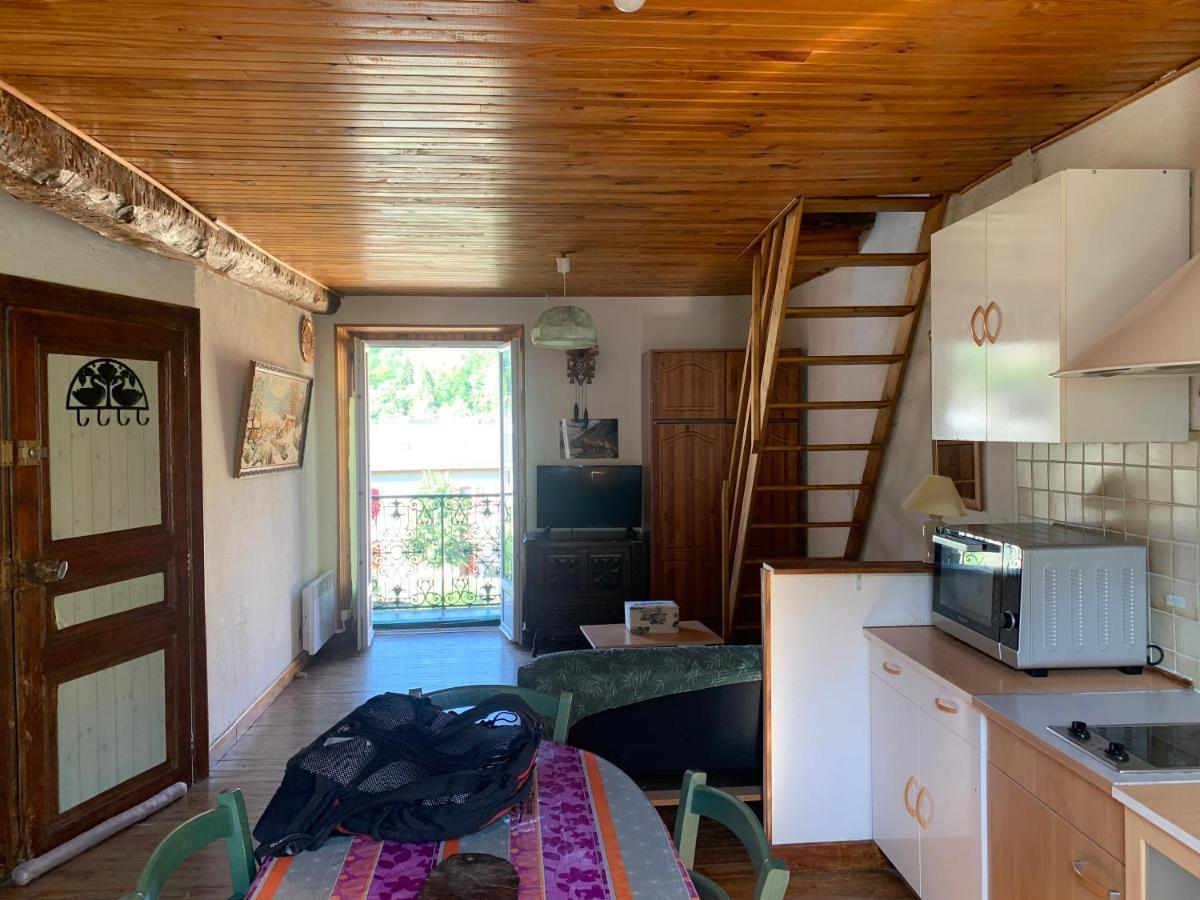 Joli Appartement Dans Une Maison Ancienne Ax-les-Thermes Esterno foto